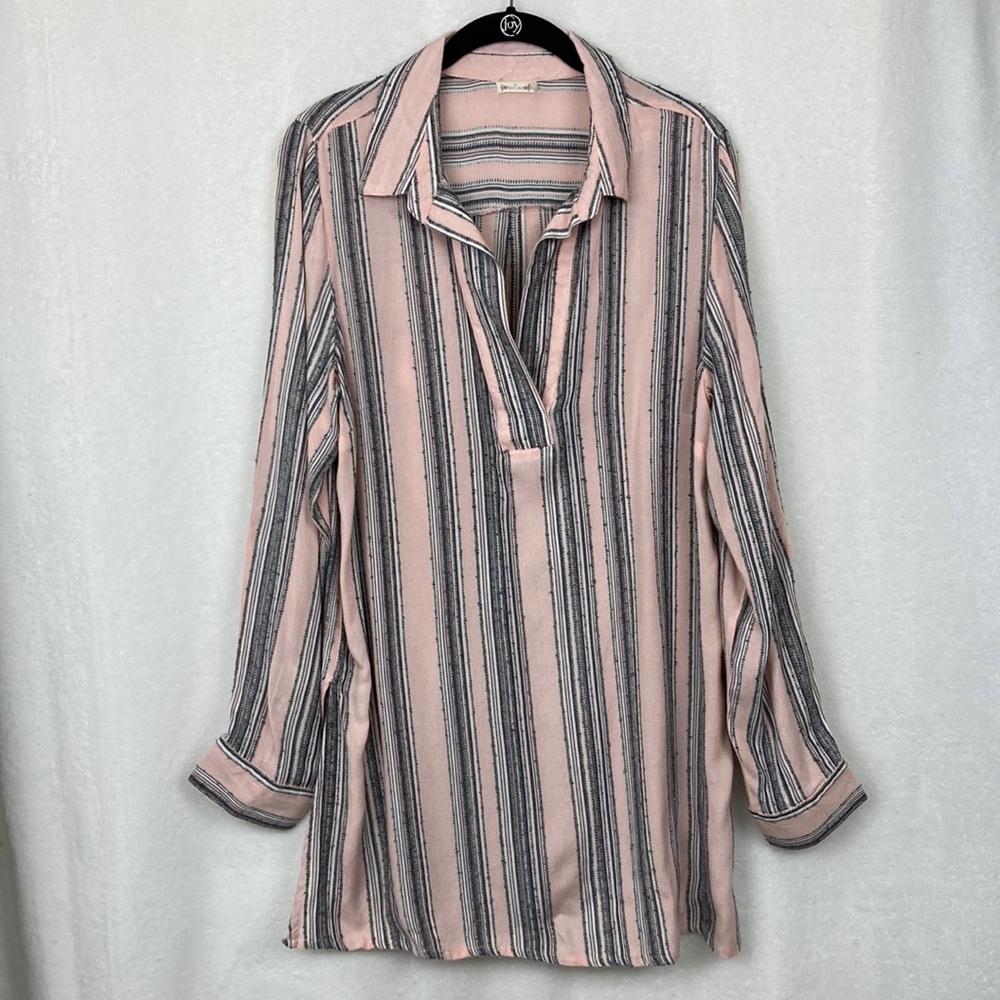 Tea Rose Women’s Pink & Grey Striped Tunic Top Sz Large